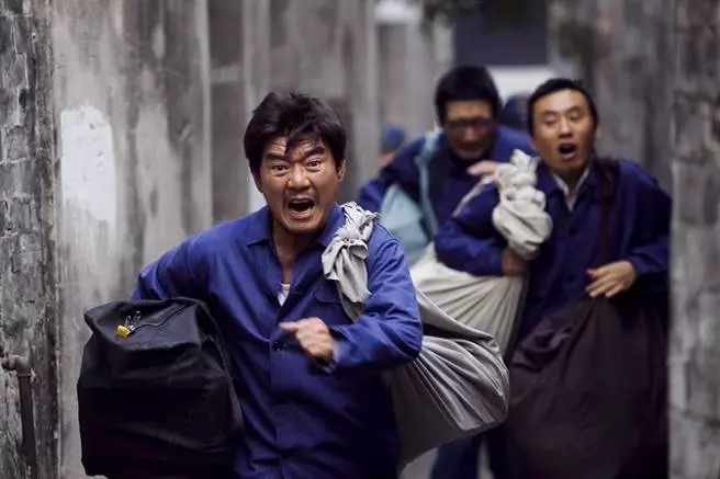 66歲李立群「半夜自己搭飛機」連助理都沒帶 他笑回「寧願一個人」賺越多越孤獨