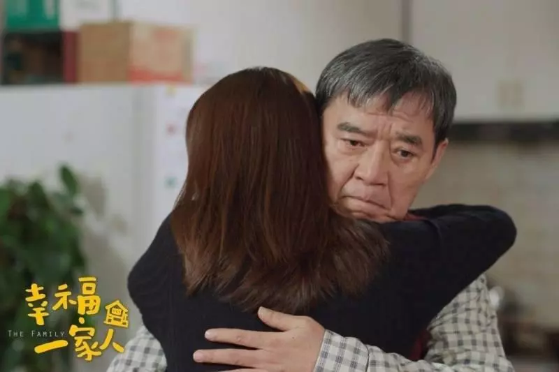 66歲李立群「半夜自己搭飛機」連助理都沒帶 他笑回「寧願一個人」賺越多越孤獨