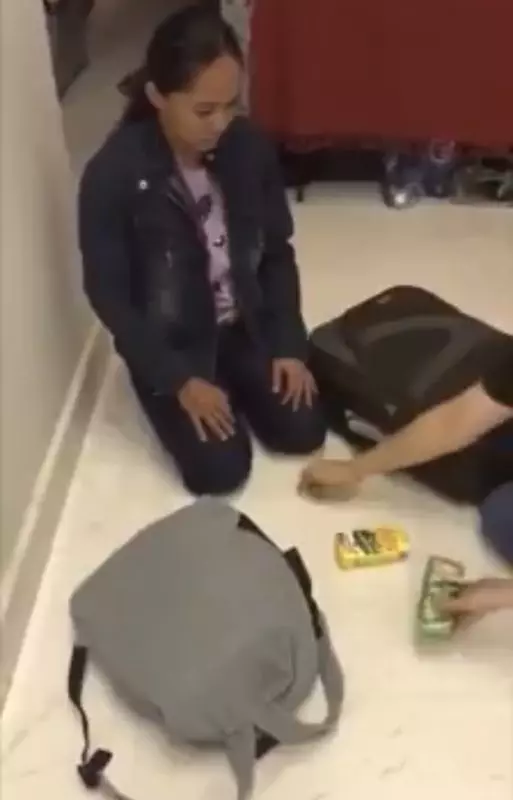 女傭偷了錢竟用這高招企圖滿天過海帶回國!最終遭僱主發現了!