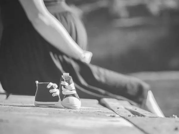 遭硬上生下黑人小孩...10年後女兒罹患血癌,母親求犯人爸爸回來捐骨髓 !