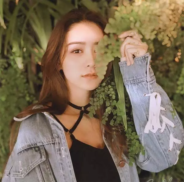 林峰女友張馨月曬健身視頻,水蛇腰與蜜桃臀瞬間展現出來,網友:難怪林峰甘願放棄吳千語~