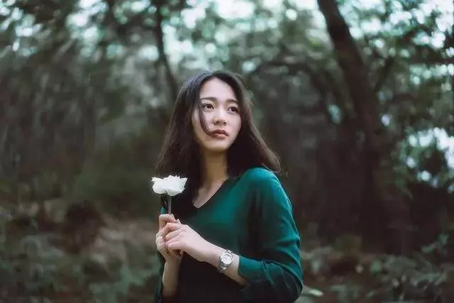 我大喜日子,老公嫂子在我婚禮大鬧撒潑,大哥說一話,嫂子變乖了