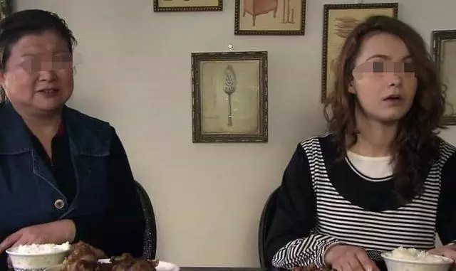 結婚五年不孕,下班看到婆婆與鄰居吵架,晚上我發了一條朋友圈!