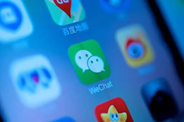 「微信」扮女人,騙好色之徒,旅店「交朋友」 騙錢財!