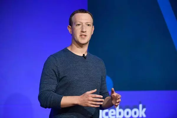 「未來FB將從一個數位城鎮廣場,轉變為創造一種「數位客廳」