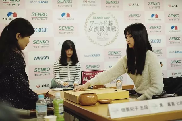千年一遇「台灣圍棋女神」征服全日本! 專注對戰「一抬頭洋娃娃般美貌」秒登熱搜:選手心臟要很大顆