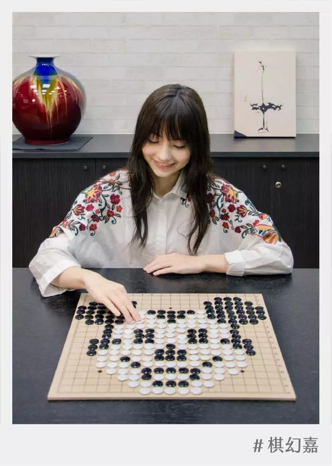 千年一遇「台灣圍棋女神」征服全日本! 專注對戰「一抬頭洋娃娃般美貌」秒登熱搜:選手心臟要很大顆