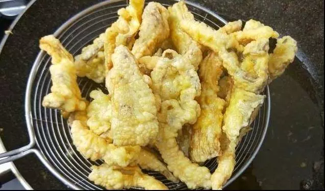 手把手教你炸蘑菇,金黃酥脆,不油膩,比街邊賣的好吃多了!!!