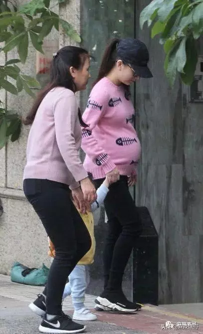 方媛懷二胎了,誰能想到「鞋子論」的郭富城能被她吃的死死的!