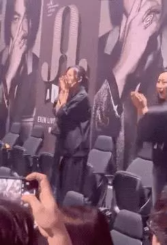 17歲拍三級,40歲嫁大佬,港劇都沒她的人生精彩(圖)