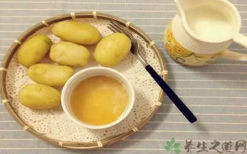 癌 症 有 救 了! 每 天 一 小 杯,可 殺 死 體 內 癌 細 胞!排 出 身 體 10 年毒素!