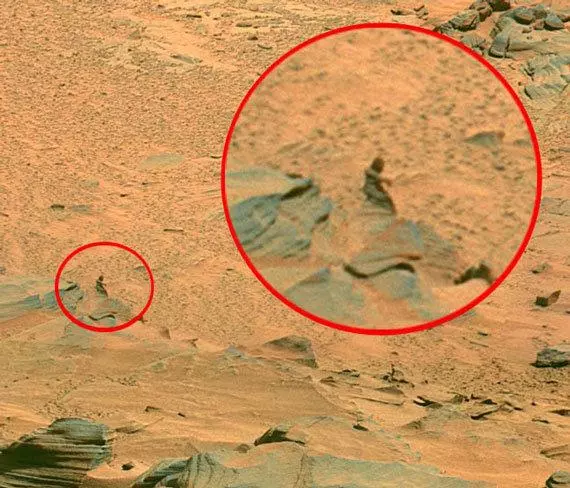 美國好奇號火星探測器發現火星上有「金字塔」!