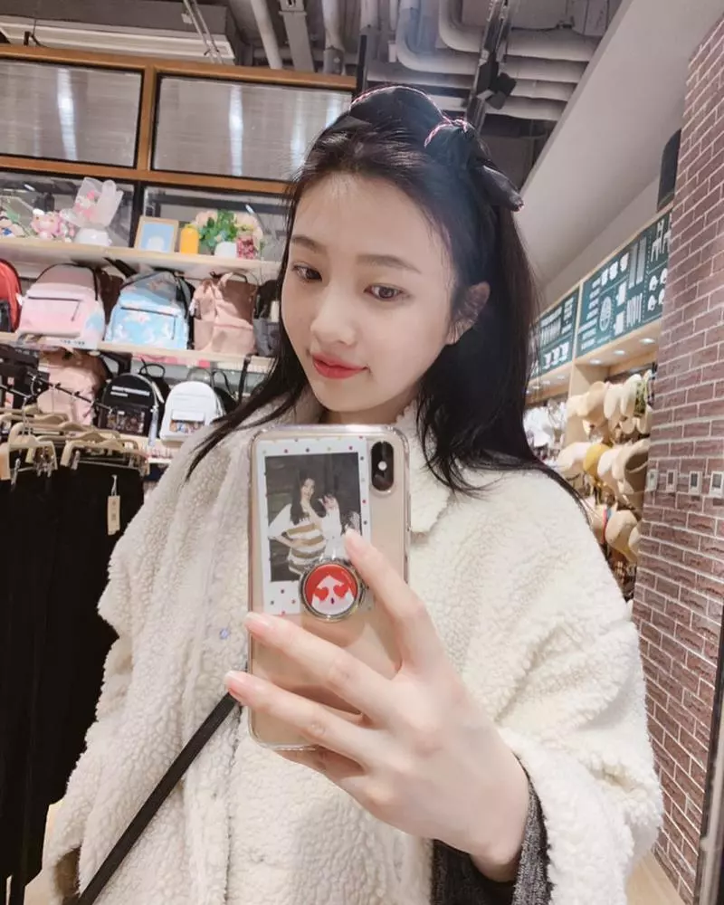 [Red Velvet][新聞]190308 Yeri首支自作曲《致二十歲》14日公開！散發感性魅力！