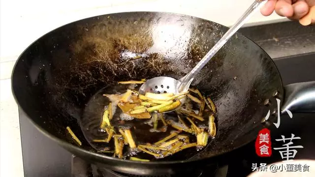 教你自製香菇醬秘方,無任何添加,鮮香美味又下飯,比老乾媽好吃