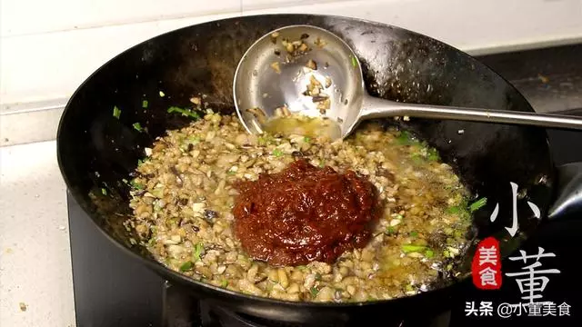 教你自製香菇醬秘方,無任何添加,鮮香美味又下飯,比老乾媽好吃