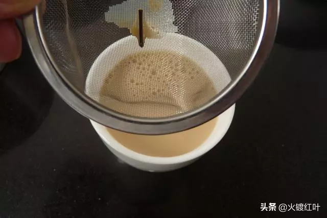 春日的飲品少不了奶茶,共享四款好喝的做法,香味濃郁,各有特色