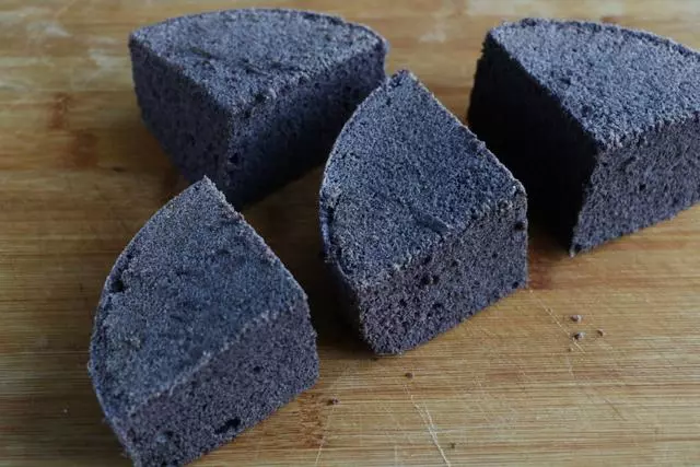 女兒最愛的早餐,隔三差五就做,每次上桌瞬間就吃光了,太香了!