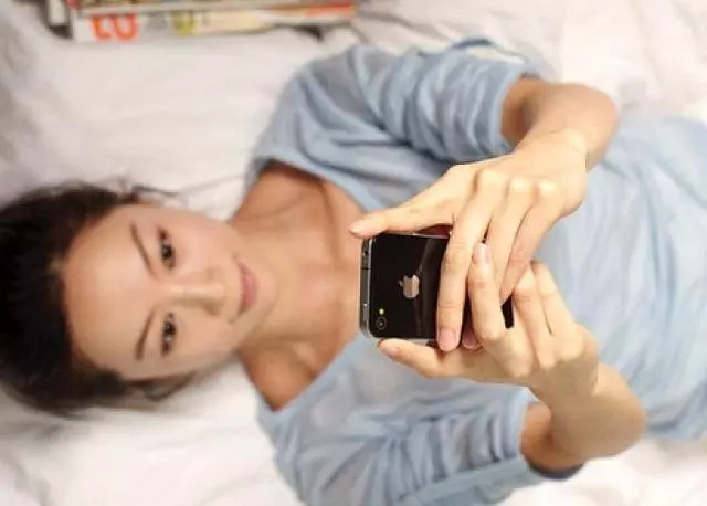 妹妹肚子「變大」,我爸強行逼我把老公讓給她,兩年後我讓他們痛不欲生