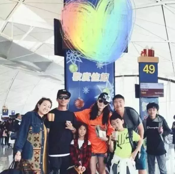 張柏芝新任男友終於露面?二人恩愛照曝光男方長這樣!