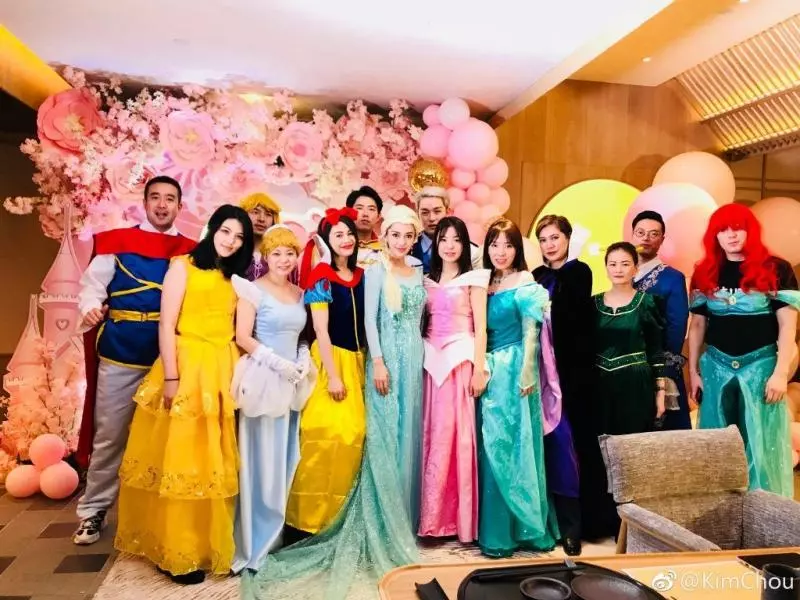 Angelababy超齡化身冰雪女王 網友:細佬反串更搶鏡!