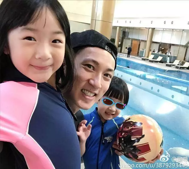 人生只有一個女人!吳尊「16歲遇到初戀」一輩子只認定她 , 一愛就是23年:最好的愛情是從一而終 !