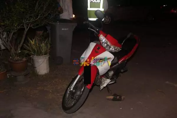 轎車摩哆碰撞 老騎士重傷不治 | 柔佛人 - 中國報 Johor China Press