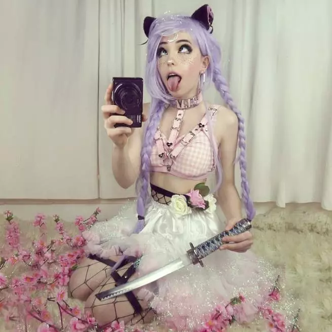200萬粉絲追蹤!19歲阿黑顏正妹《Belle Delphine》火了,玩起各種Cosplay讓人直呼凍未調