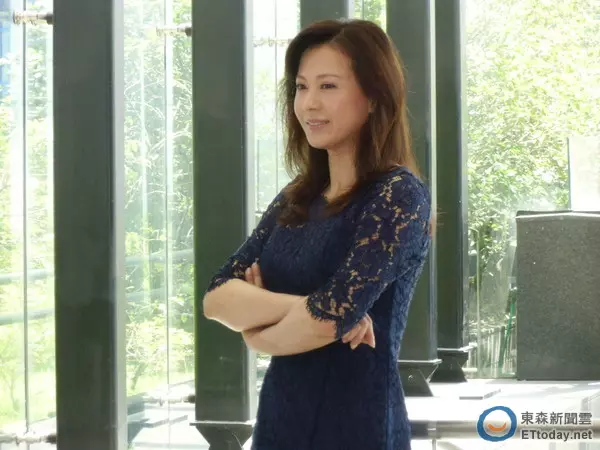 51歲花系列女星當年「閃婚閃離」連媽都不知!如今復出後終於透露「離婚原因」...