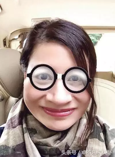 46歲最美港姐「李嘉欣」近照曝光!嫁給百億富豪的她「胖成球」... 幸福婚姻羨煞眾人!