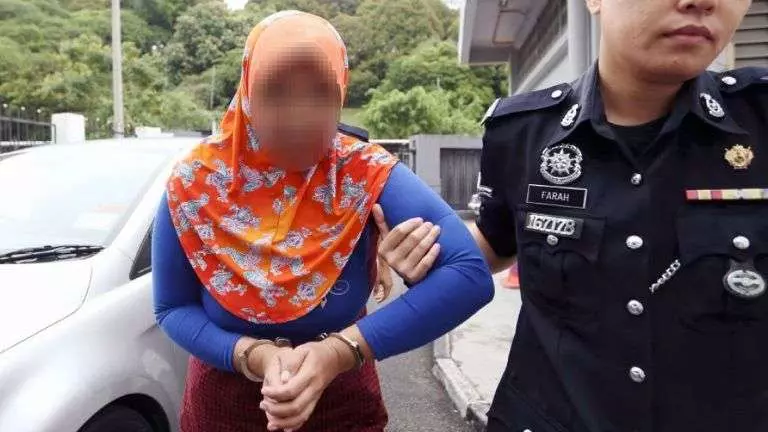 大馬狠母 50令吉逼二名女兒賣淫 還從旁監督賣淫過程 !