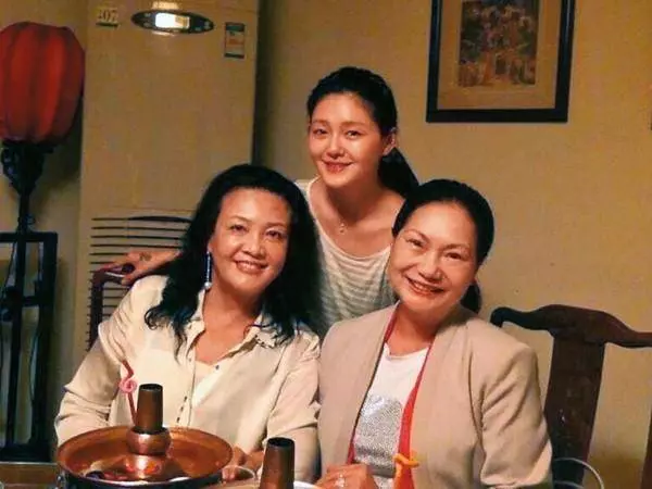 8年婚爆危機!S媽認了:經營兩地婚姻不容易「他們吵不停」,大S爆自動提出離婚