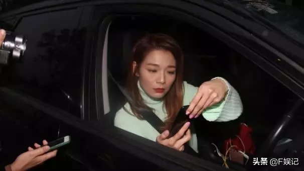 老公被拍到和新歡親密互動,TVB女藝人即時稱已離婚沒有第三者!