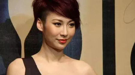 因錢反面!39歲TVB「拿督女」與男友人割席:浪費時間又損失金錢!