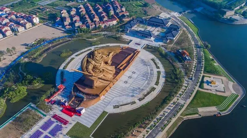 全球最大關公聖像完成!占地228畝,19層樓高,耗資15億,內部竟還另有乾坤