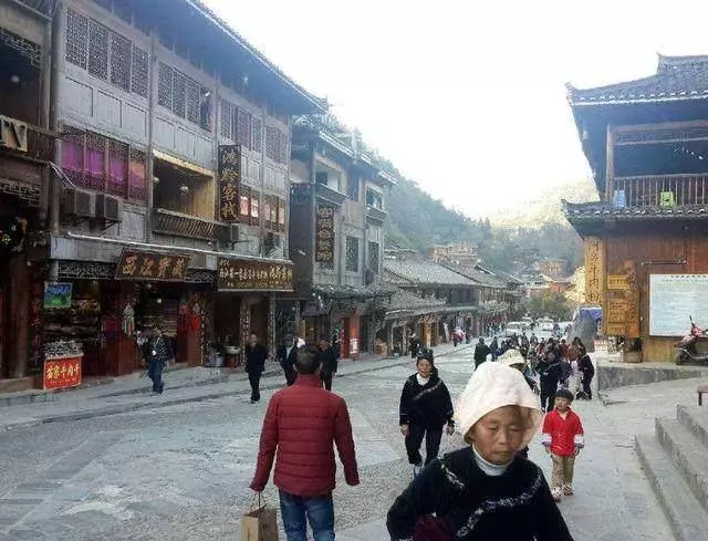 兒子買房準備30萬,陪兒子看完房後,趕緊把存款密碼改了
