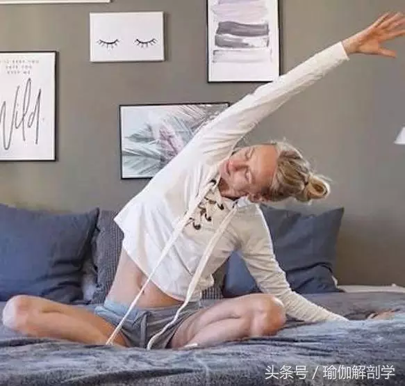 每天拉拉筋,越拉越漂亮,40歲變25歲,瘦身顯年輕