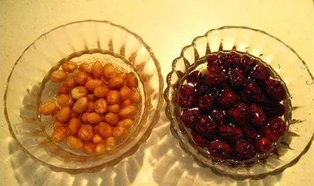 【補腎方】:哥哥腎髒受損嚴重,醫院都沒辦法了,辛虧妹妹找來一秘方,3天雙腳消腫,腎臟慢慢在變好