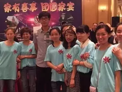 何超盈未婚夫身份曝光,哈佛高材生不是富二代,從小在東北長大!