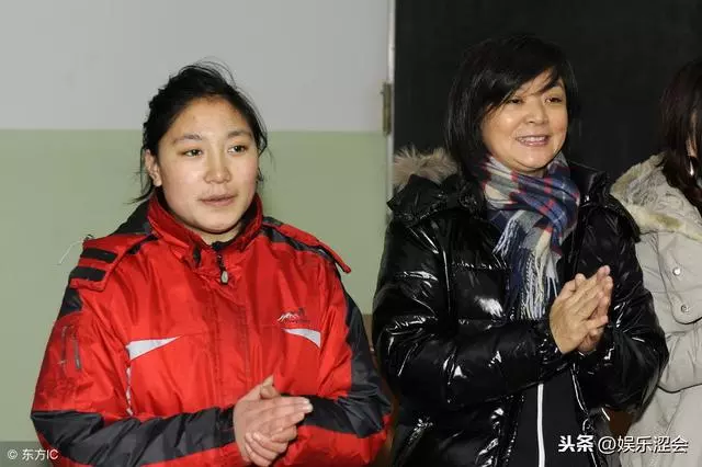 曾逼得周潤發自殺, 拒絕劉德華的追求!如今57歲的她讓人敬佩!