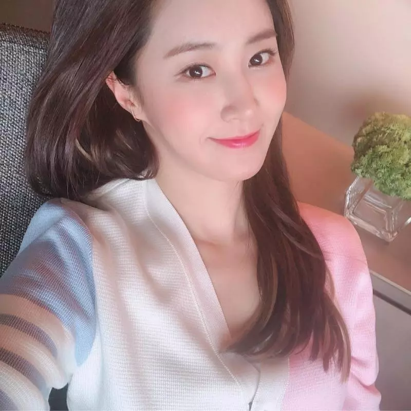 [少女時代][分享]190309 順利抵達台北！Yuri暖心問候「我們明天見」