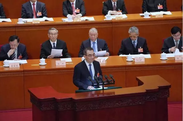 中國經濟走向何方?經濟學家林毅夫用這兩個字回答!