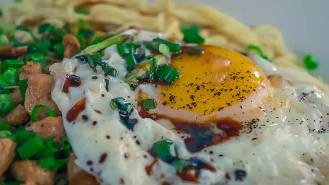 這些看上去不起眼的食物,微波爐叮一下,瞬間竟好吃100倍!