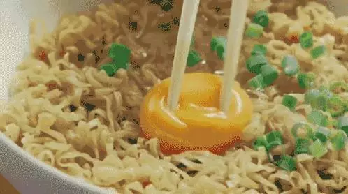這些看上去不起眼的食物,微波爐叮一下,瞬間竟好吃100倍!