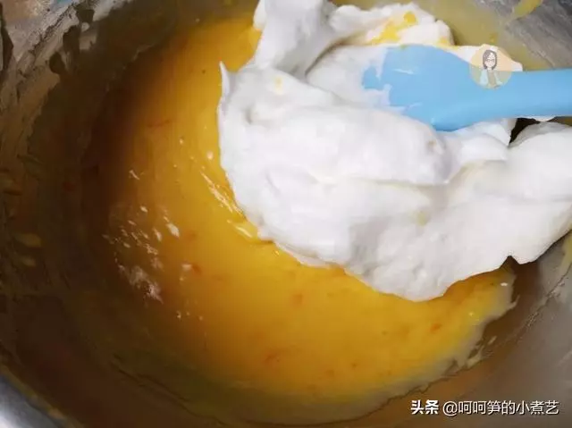 當小清新的橙子遇上軟乎乎的蛋糕,讓你吃一次就愛上它的獨特味道