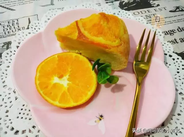 當小清新的橙子遇上軟乎乎的蛋糕,讓你吃一次就愛上它的獨特味道