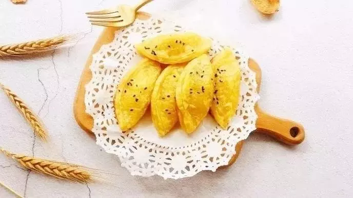 超好吃的蛋撻「香蕉酥」外酥里嫩~零失敗做法!