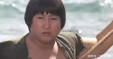 洪金寶的女兒長相不俗,如今35歲依舊單身,是洪金寶保護過度