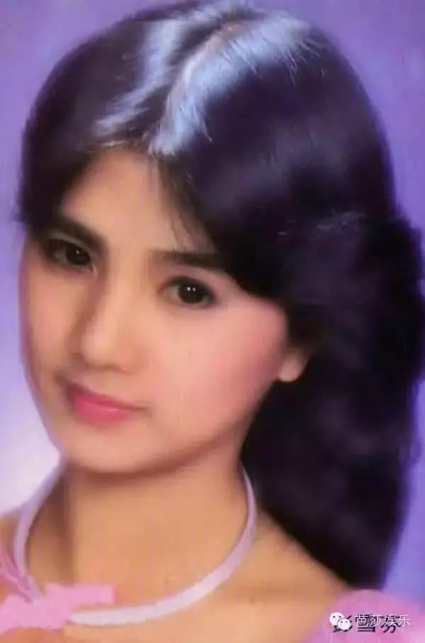 她18歲就紅遍台灣,24歲放棄事業跟富豪私奔,30歲不顧子宮出血救下被綁丈夫...原來她就是...