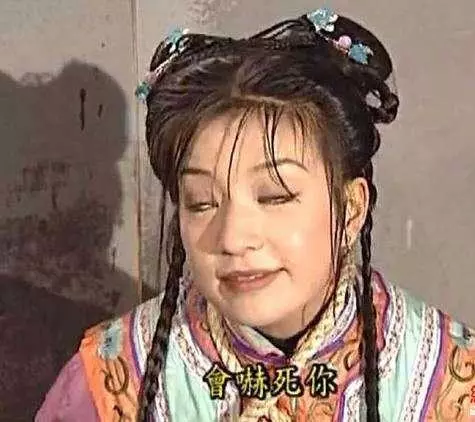 趙薇用了17年來原諒范冰冰,卻永遠不會原諒這個騙她穿軍旗的女人!