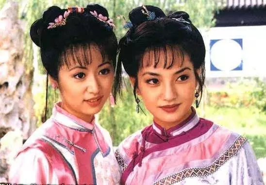 趙薇用了17年來原諒范冰冰,卻永遠不會原諒這個騙她穿軍旗的女人!